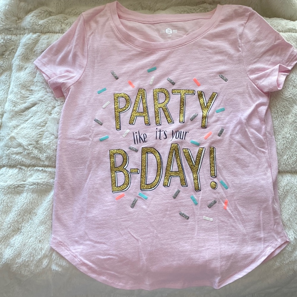 💕 Preloved Girls Birthday Tee Shirt 🎂🥳